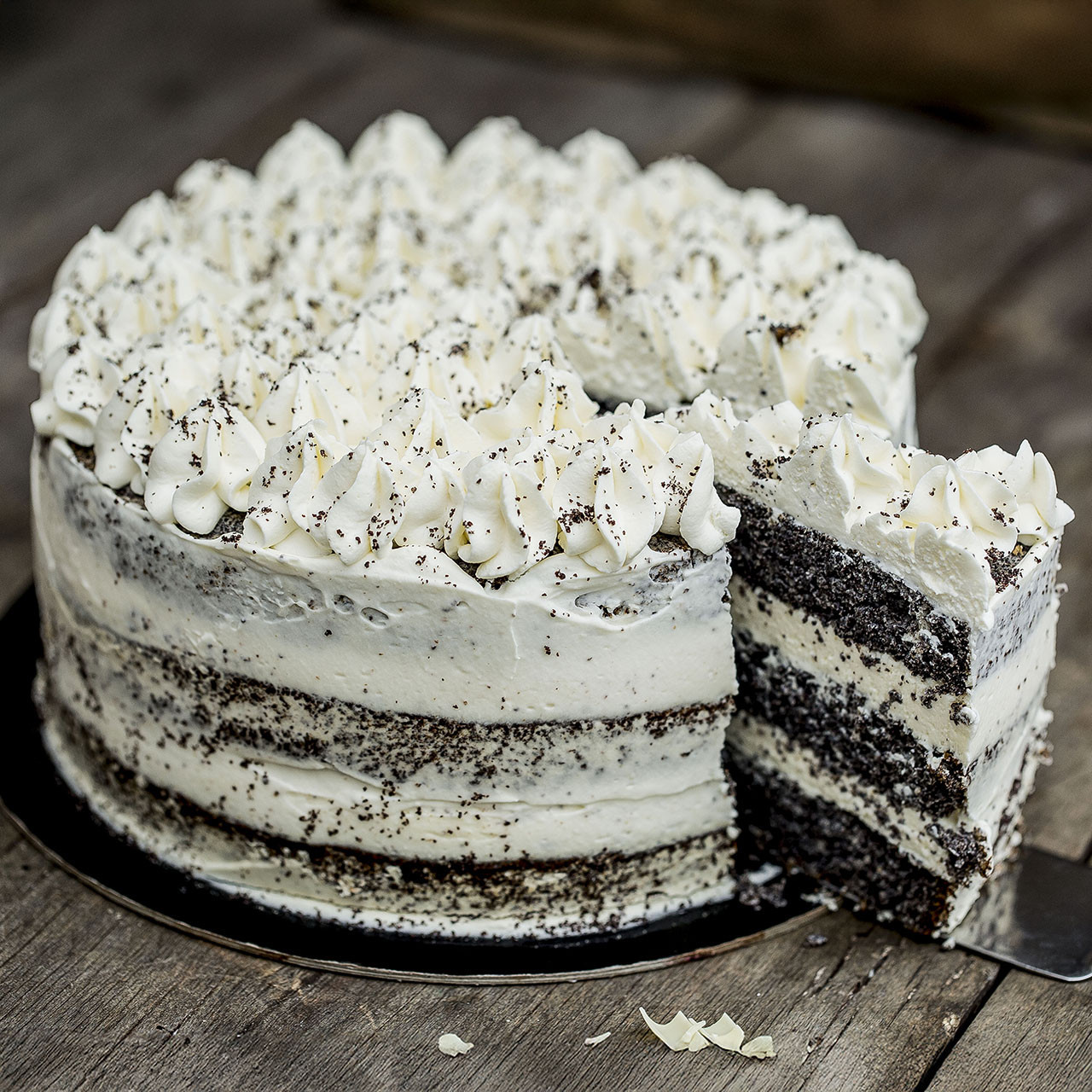 Tort makowy z białą czekoladą