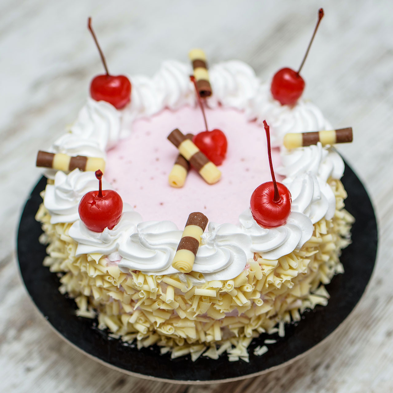 Tort mini z marmurkiem biała czekolada i owocami