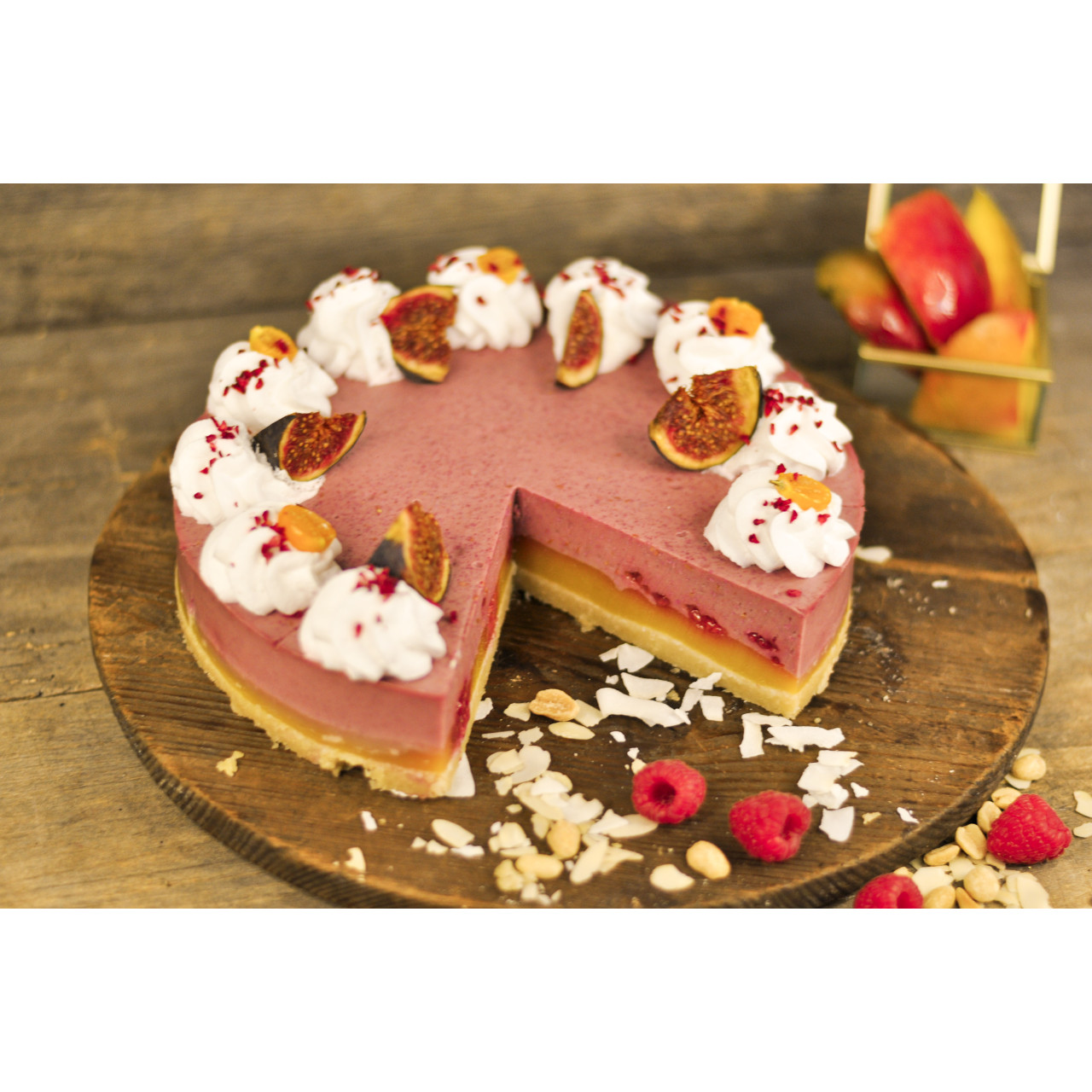 Ciasto owocowa fantazja - mango malina VEGE