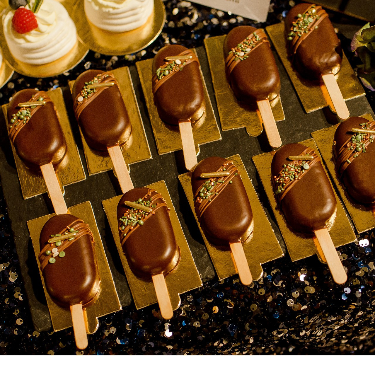 Ice cake pops nutella z chrupiącym orzechem - zestaw 15 sztuk