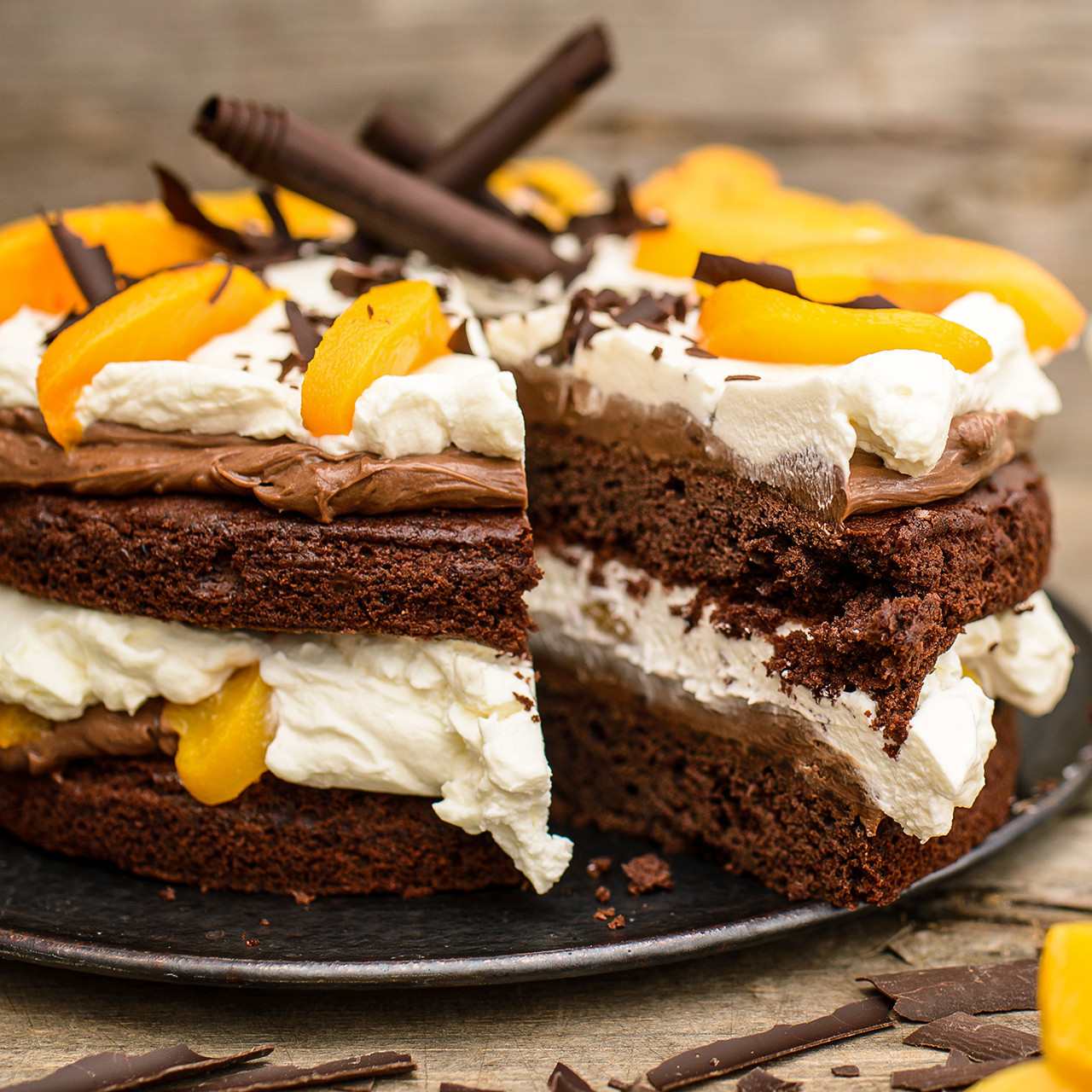 Tort nutella z brzoskwinią