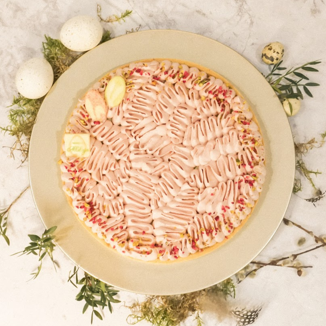 Mazurek pistacja z maliną