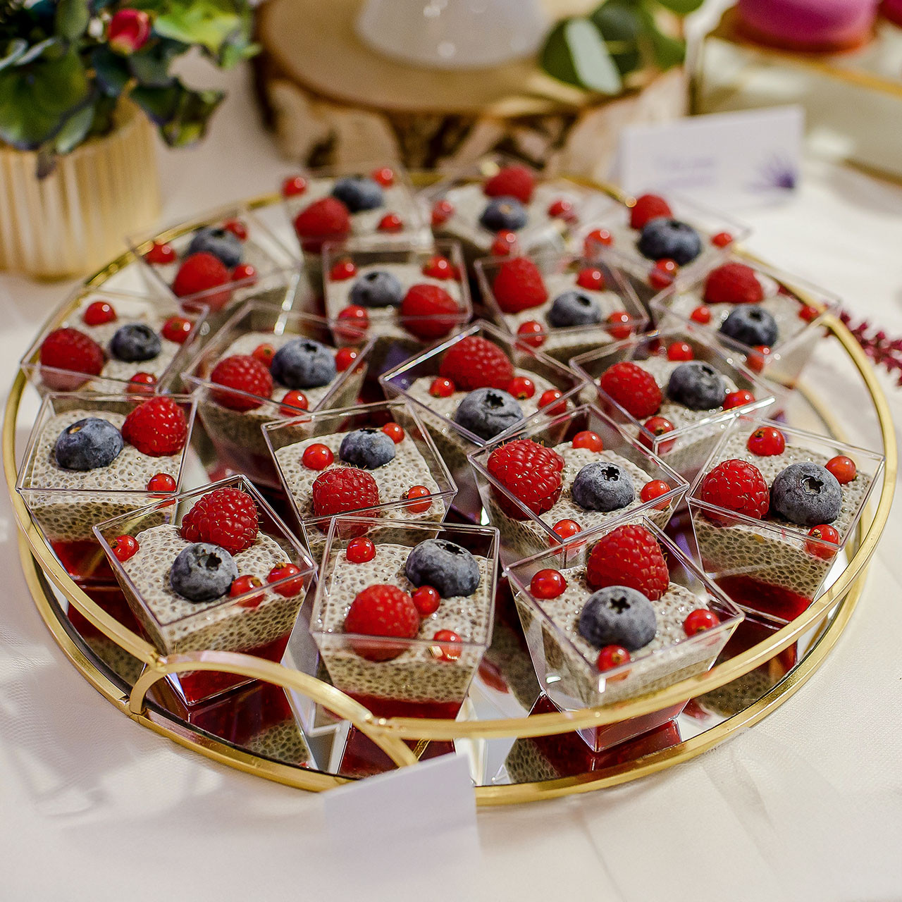 Mini deser chia z owocami (vege) - zestaw 15 sztuk