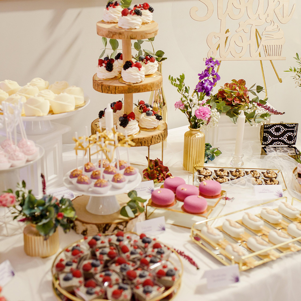 Desery weselne i torty na wesele – ręcznie przygotowane słodkości