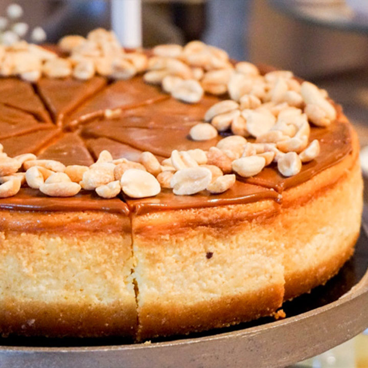 Małe słodkości na wesele – desery idealne na słodki stół