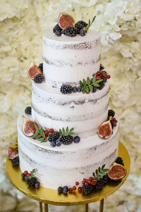 Tort ślubny z autorskiej pracowni cukierniczej – torty weselne Śląsk